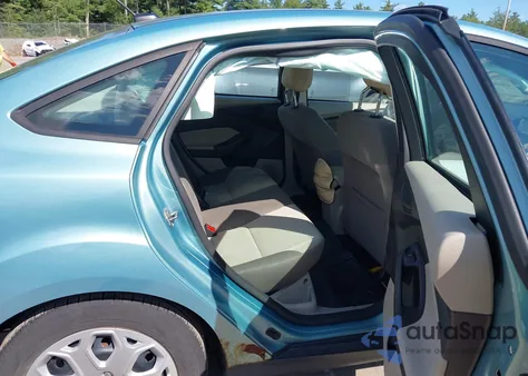 2012 Ford Focus Se z USA, uszkodzony, nr VIN 1FAHP3F25CL269578